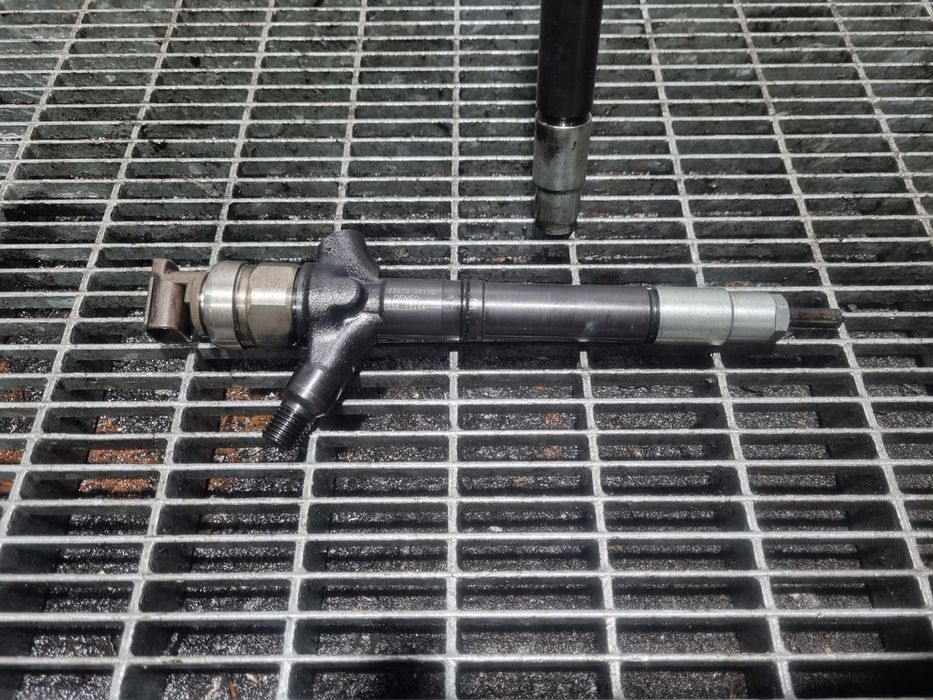 Injector Toyota Rav 4 IV 2.2 Diesel 2012 - 2015 150CP 2ADFHV 2ADFTV (651) Diesel 236700R170 Garantie