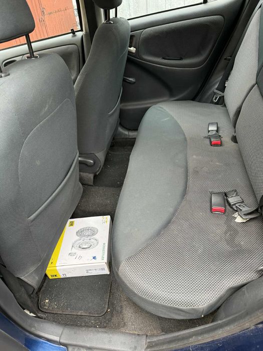 Toyota Yaris 1.0 бензин НА ЧАСТИ