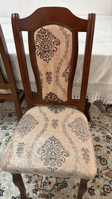 Продам обеденный стол+8 стульев