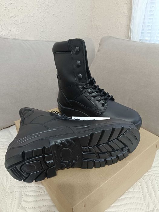 Плицейски кубинки 43