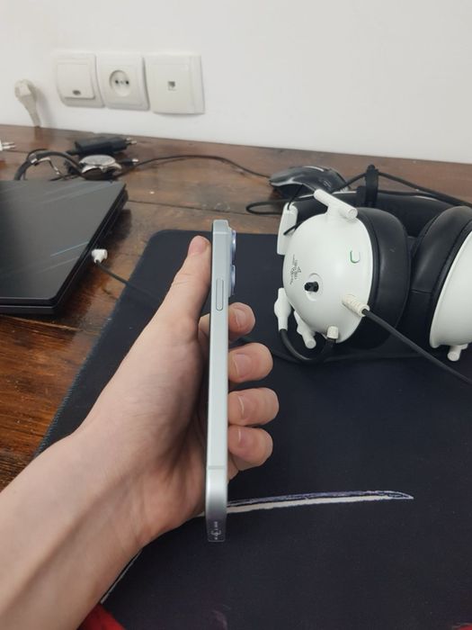 Iphone 15 без царапин без трещин