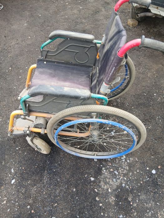 Инвалидная коляска