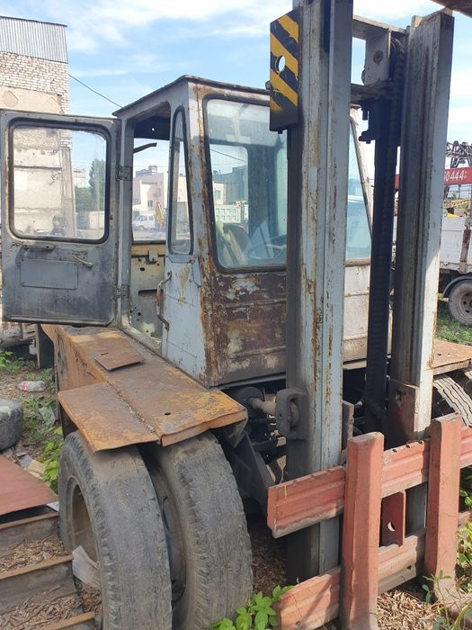 Продам погрузчик вилочный  газ