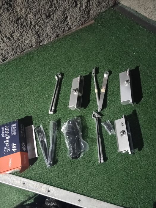 Доводчики дверей