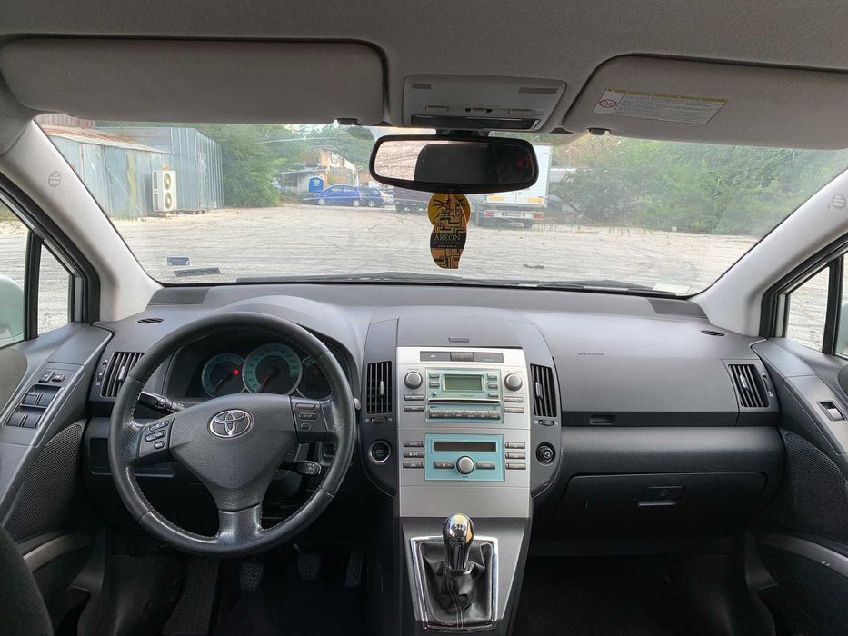 На части Toyota Corolla Verso 2.2 D-CAT 177кс 2007г Тойота Корола