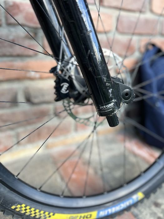 Bicicleta DH Cube Two15 Race 2024
