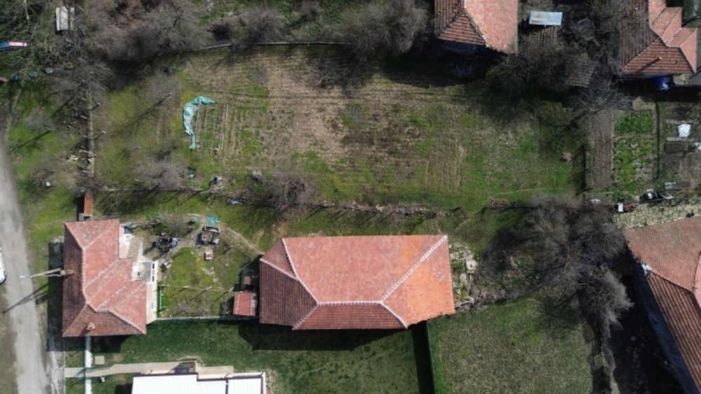 Продажба Къща гр. Севлиево - с. Сенник 80m² и двор 1790m²