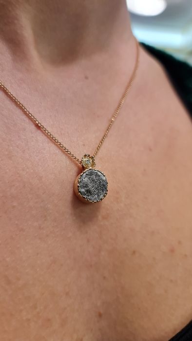Pandant cu lănțișor aur roz 14k unicat diamant și druzy