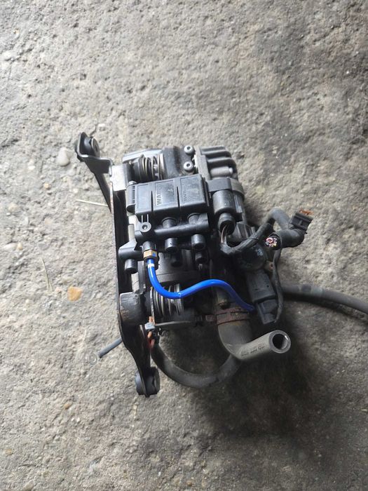 Compresor perne aer BMW seria 7 G11 G12 cod 6861882