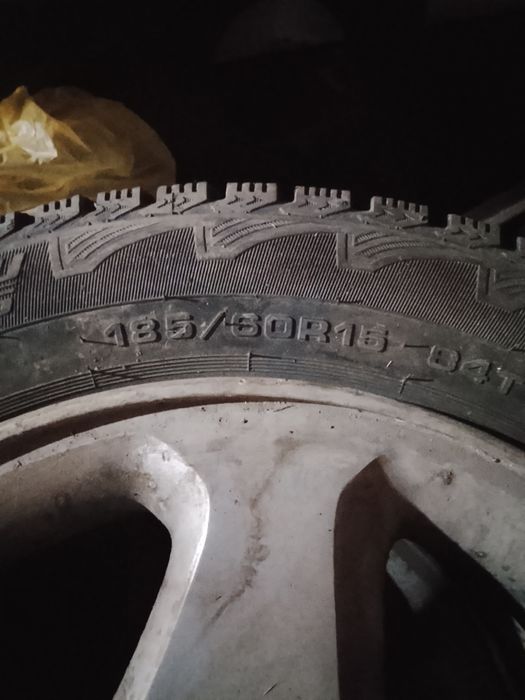 Продам диски R15 с резиной