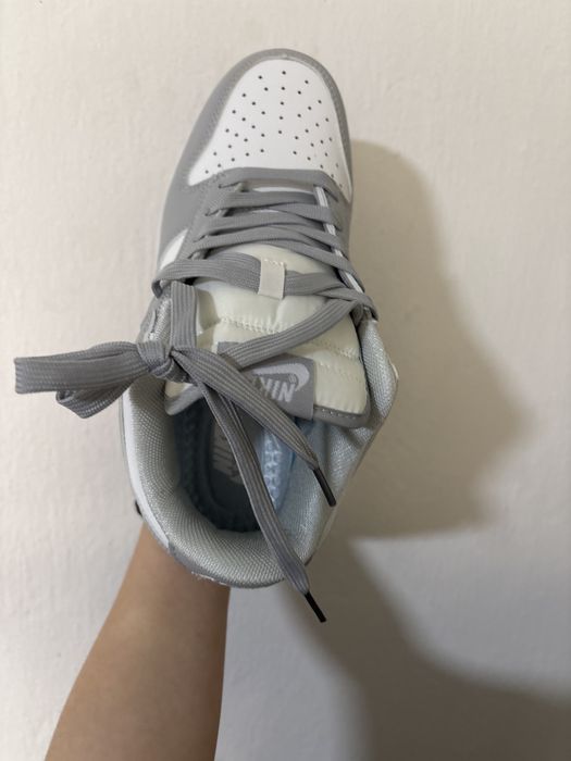 кроссовки найк серые