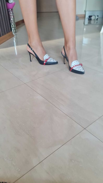 Дамски елегантни обувки на ток