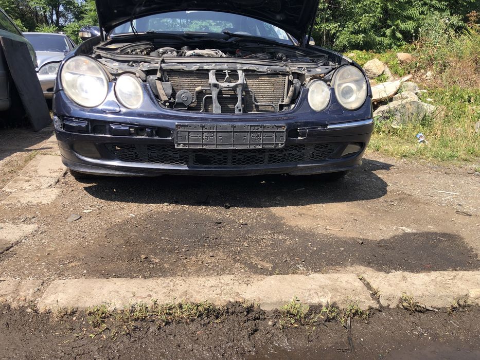 Mercedes W211 E270 на части Мерцедес
