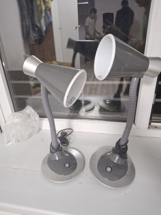 Настольная лампа