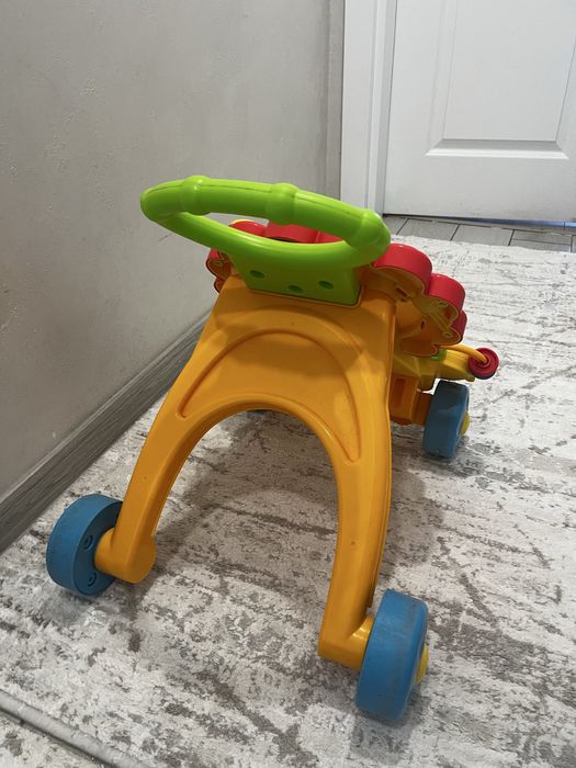 Уолкър Fisher price проходилка Лъвче с музика и светлини