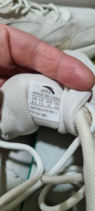 Продам кроссовки