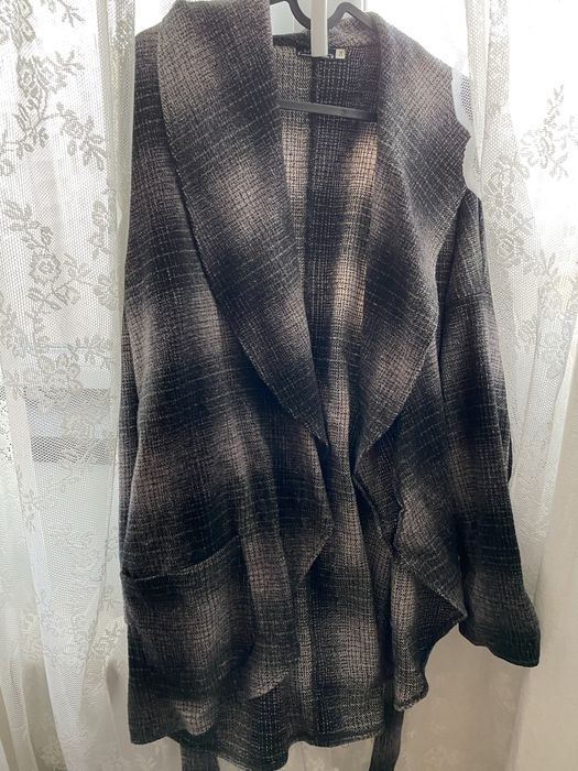 Pardesiu lana marimea M