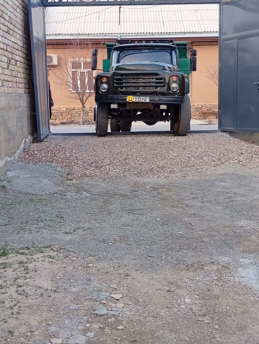 Zil maskovski. Narxi 11500 kelishiladi.