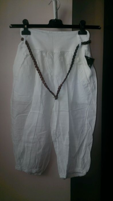 pantaloni dama 3/4 noi cu eticheta albi