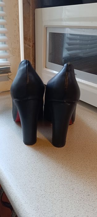 Дамски обувки на ток