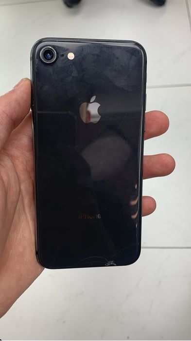 Продам Iphone 8 64gb