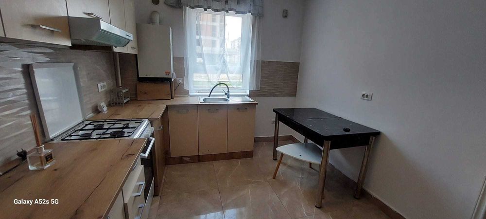 Apartament cu 3 camere, Coresi