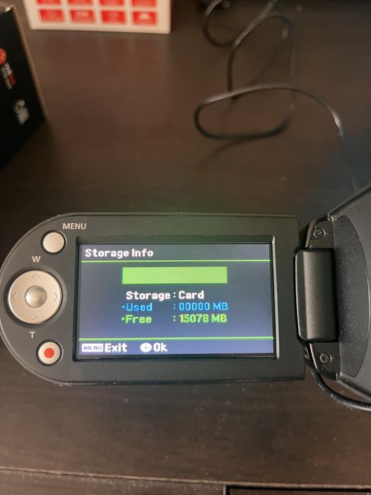 Samsung видеокамера - 16 GB, youtube compatable