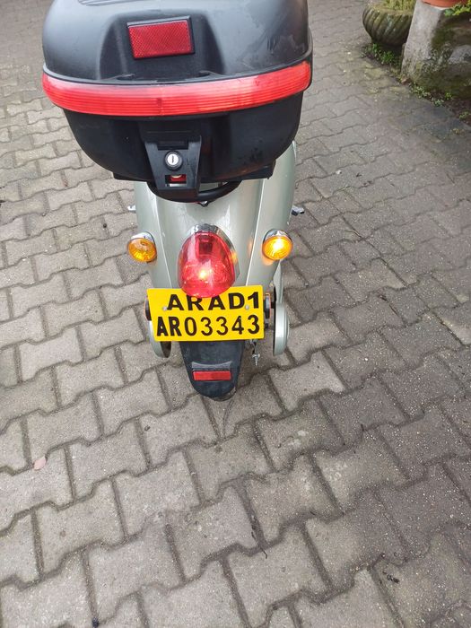 Vind scuter electric