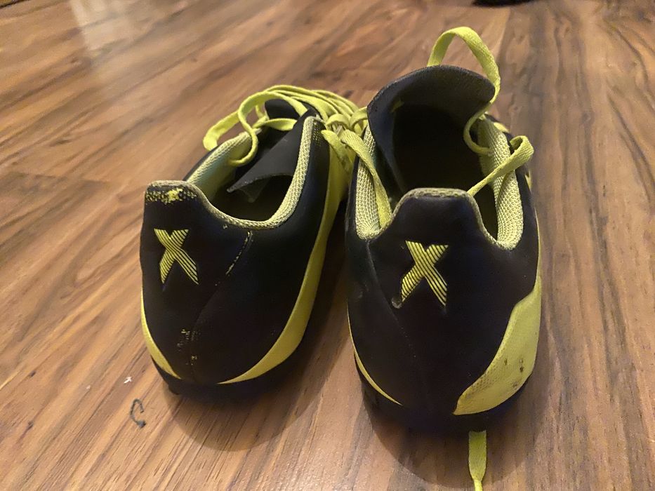 Adidas футболни обувки 42 – отлични, почти нови