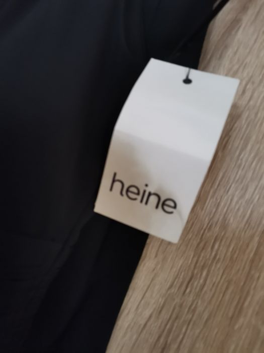 Нова рокля Heine