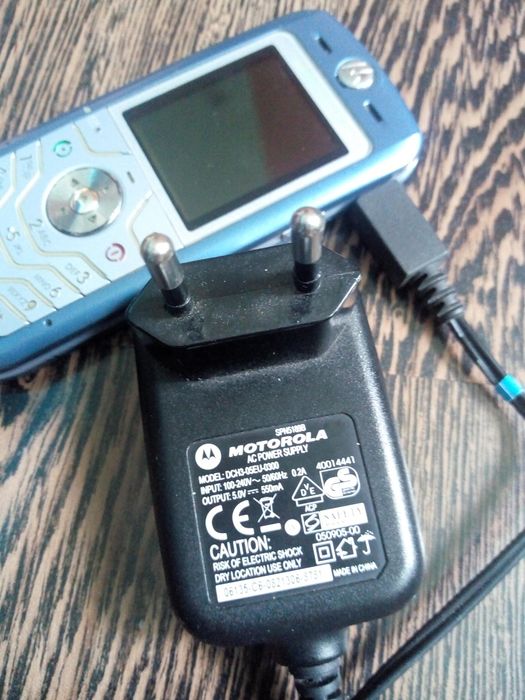 Зарядно за Nokia, Siemens, Motorola, стари телефони за части