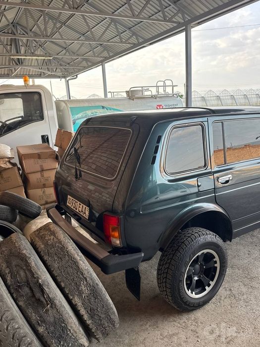 Lada Niva 4x4 Bronto