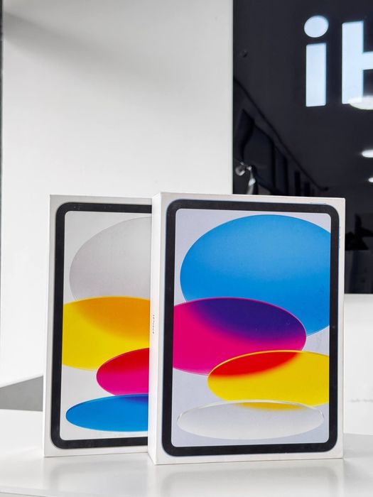 iPad (A16) • 128GB • Wi-Fi • White & Blue (Original)