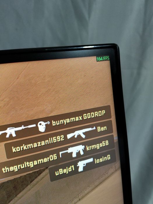 Gaming Montaj Kamp Rx 2304 Saphire Manitor 32 165Hz 2x8 Ram 2667Mhz