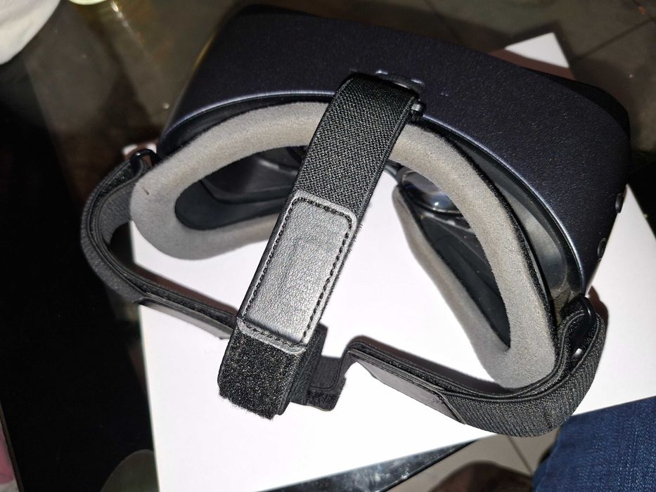 Очила за виртуална реалност самсунг