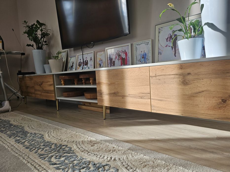 Продаю тумбу род телевизор