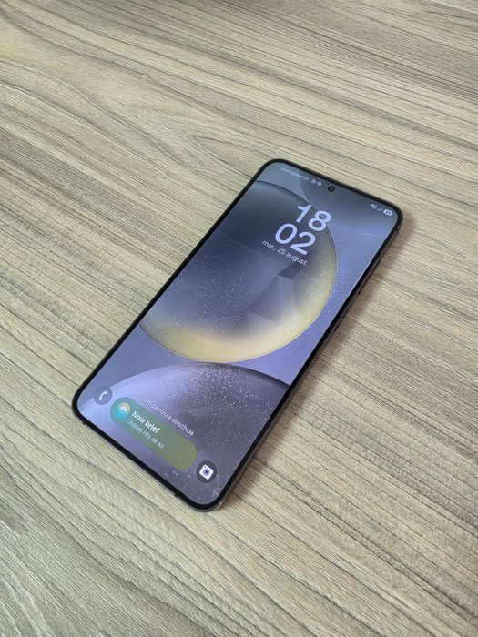 Samsung Galaxy S24 plus