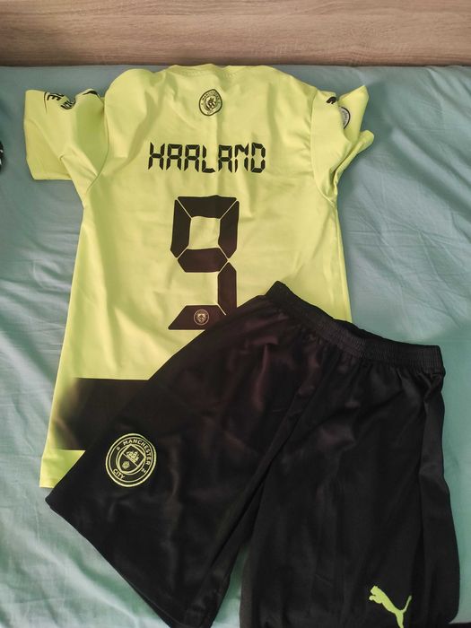 Футболни екипи на любими футболисти - 4 броя, за ръст 164