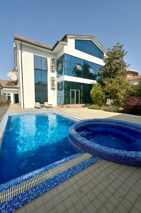 Срочно продаётся 8 ком Евро Дом