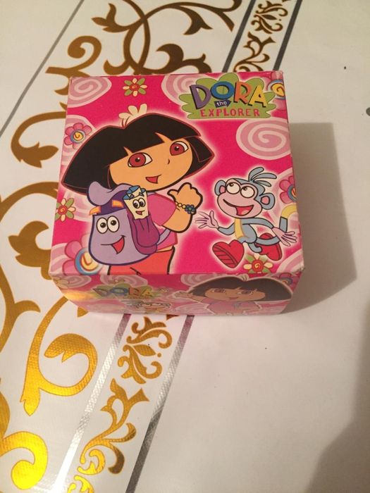 Часы ннручные на батарейках