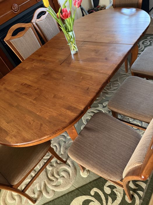 Стол и стулья !!