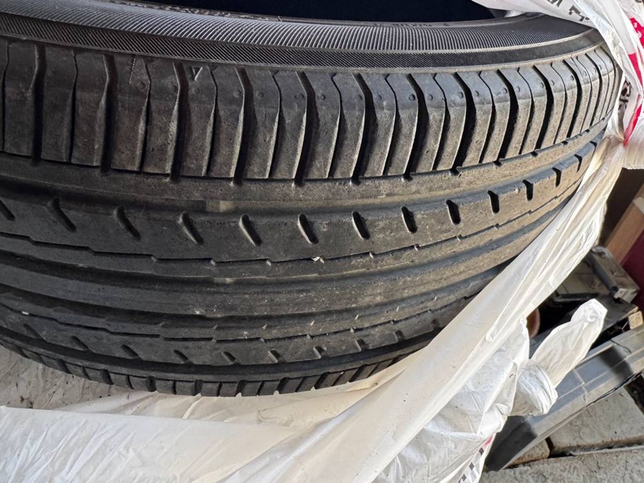 Шины летние Yokohama 235 / 45 R17 97V +подарок