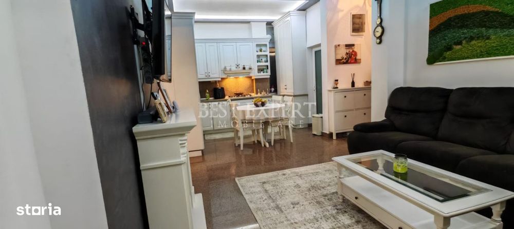 Proprietate Unica Ultracentral | 2 Apartamente pe Etaj | Garaj +Parte