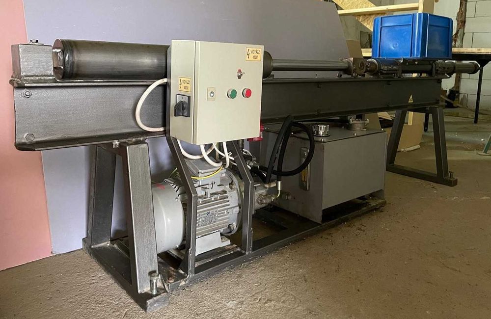 Presă hidraulică pentru brichetat rumeguș