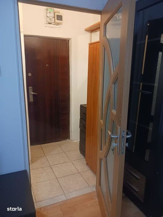 Garsoniera de inchiriat, 30 mp, zona Lapus