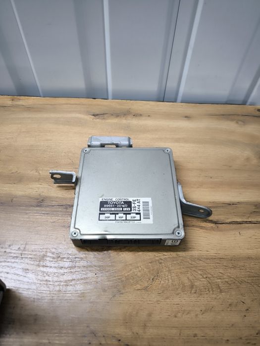 ЭБУ компьютер на Toyota caldina 3S