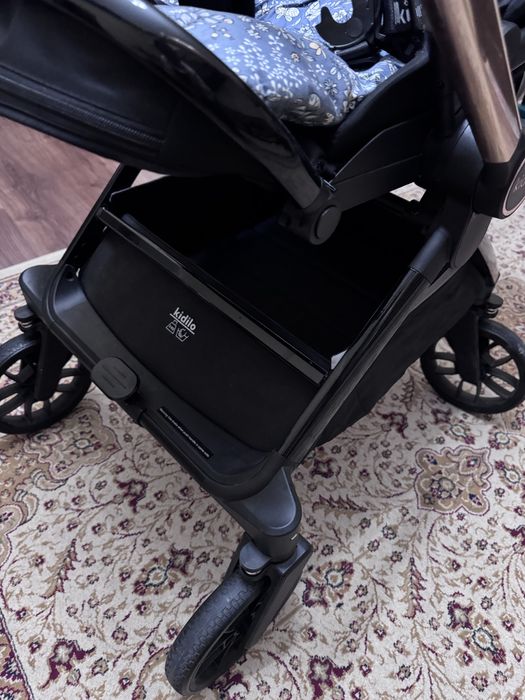 Коляска kidilo в идеальном состоянии