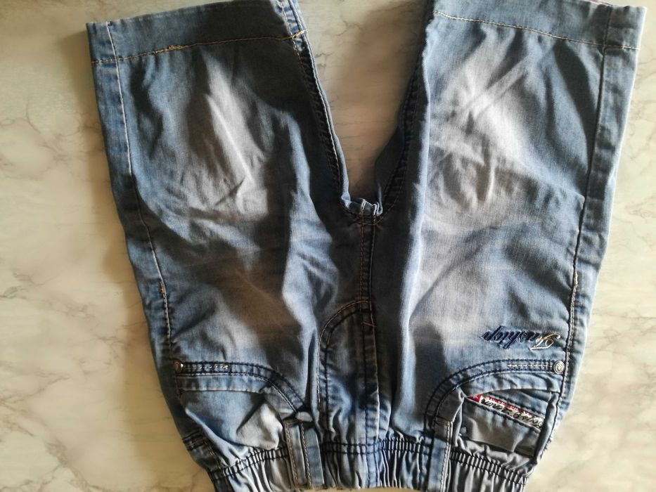 Продавам детски къси панталонки-Boys denim