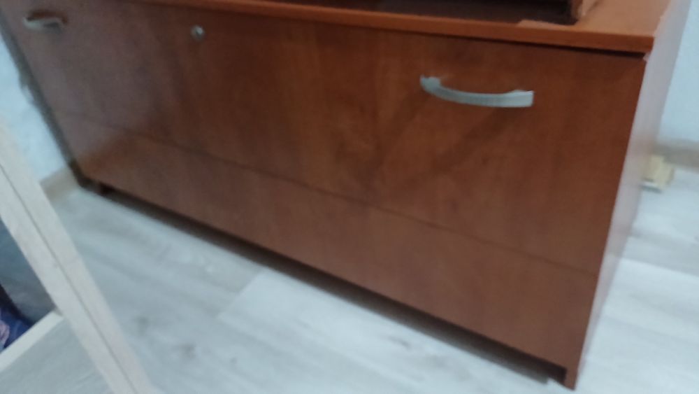 Кровать и сундук