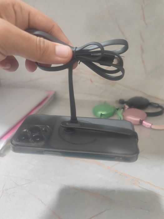 USB kabellar zaryatnik